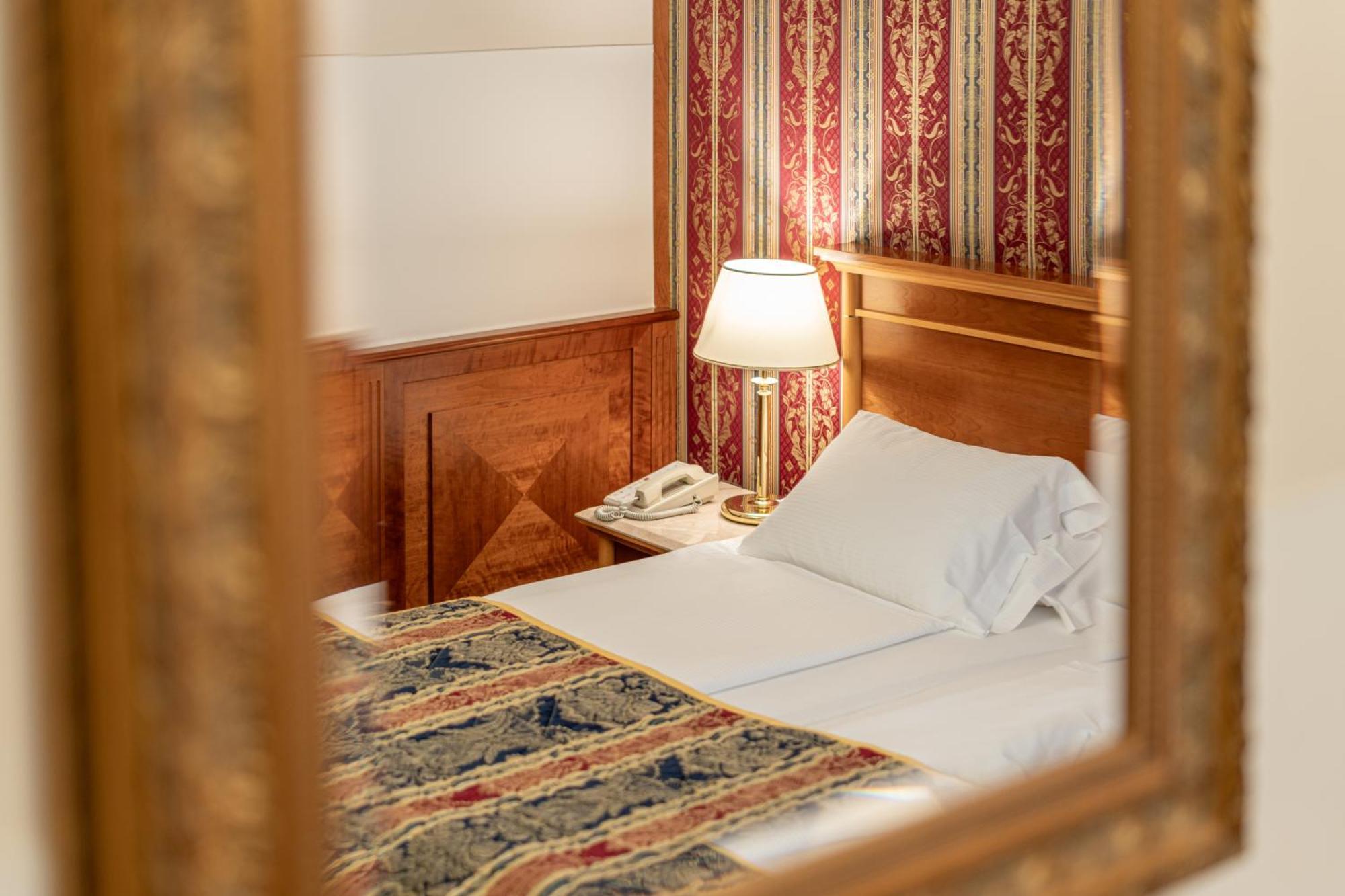 Hotel Neue Post I Self Check-In Innsbruck Chambre photo