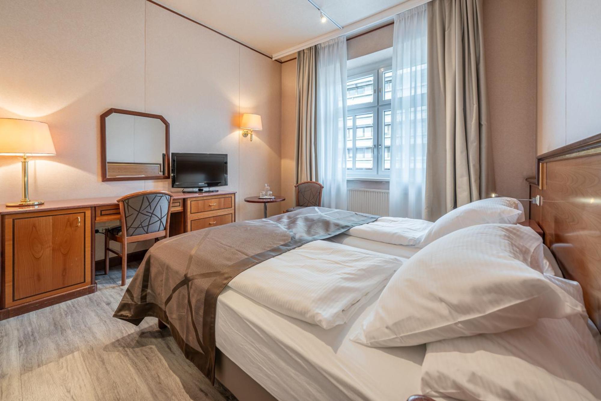Hotel Neue Post I Self Check-In Innsbruck Chambre photo