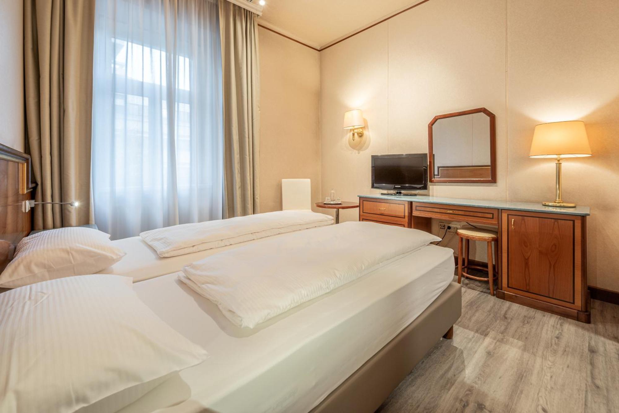 Hotel Neue Post I Self Check-In Innsbruck Chambre photo